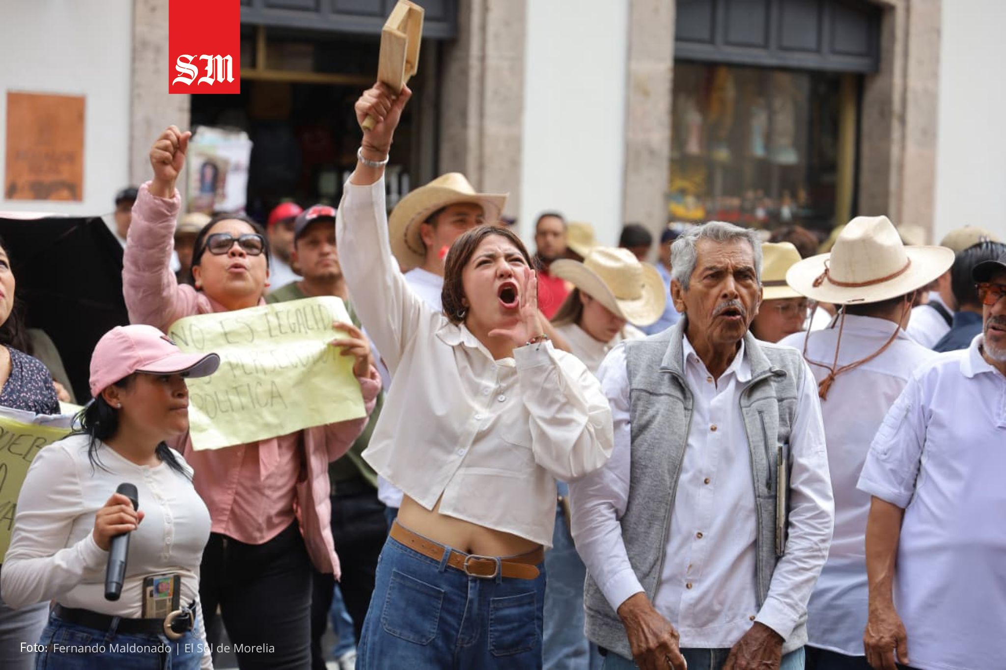 Protesta de la Sombreriza obliga al Congreso de Michoacán a abrir diálogo por reforma electoral
