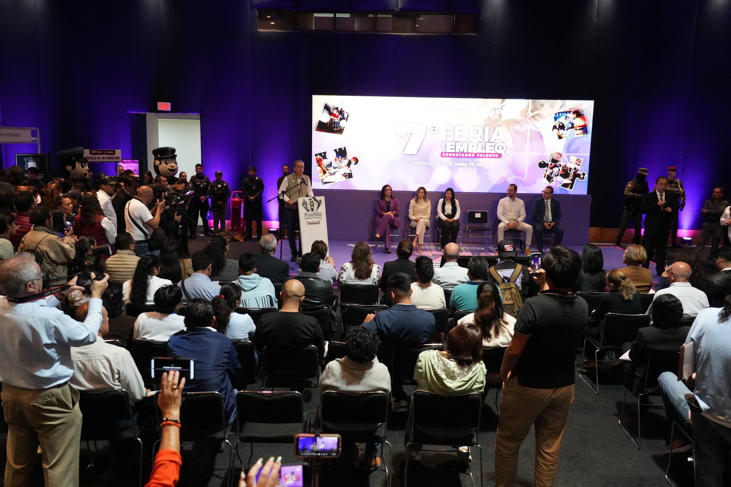 Vinculan a más de 17 mil personas al mercado laboral en Puebla con la feria \"Conectando Talento\"