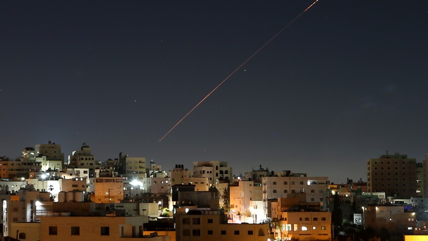 Irán lanza misiles contra Israel tras bombardeo en Beirut y amenaza con una semana de ataques continuos