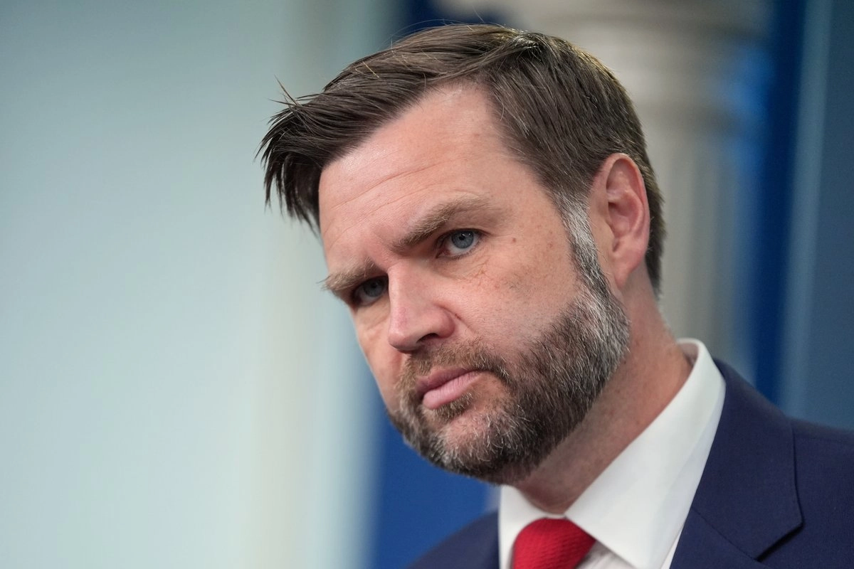 JD Vance defiende acuerdo entre Estados Unidos e Irán y niega entrega directa de recursos a Teherán